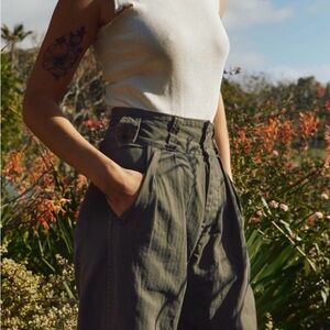imogene + willie Diana pleated olive herringbone